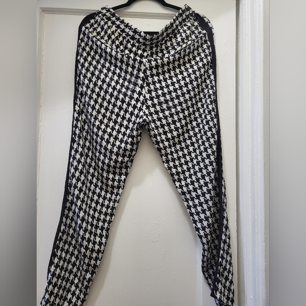 Marc Jacobs Black and White Houndstooth Pants